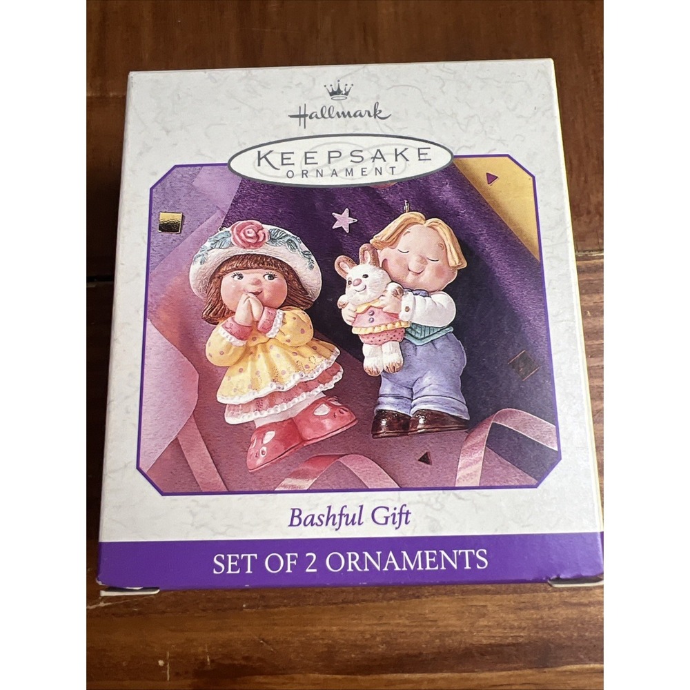 1998 Hallmark Keepsake Ornament Bashful Gift 2‎ Piece Spring Easter Christmas